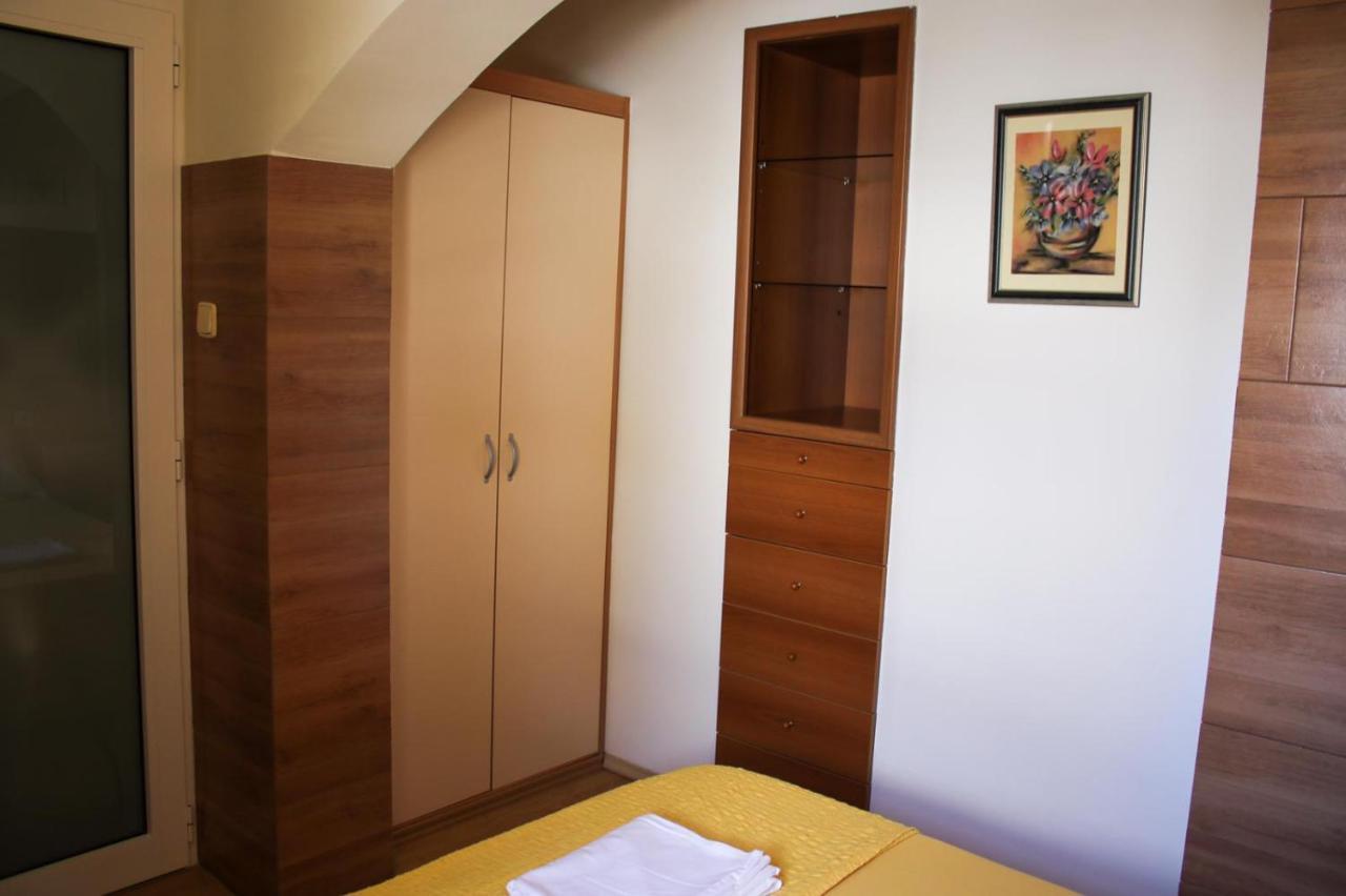 Apartments Markov Zadar Bagian luar foto